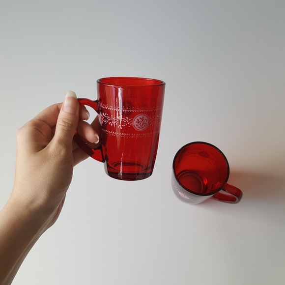 Yves Rocher Red Holiday Theme Cups - Picture 7 of 8